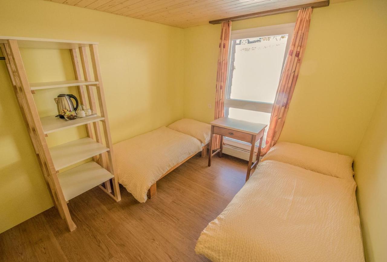 Schutzenbach Backpackers For Adults 18-34 Years Only Lauterbrunnen