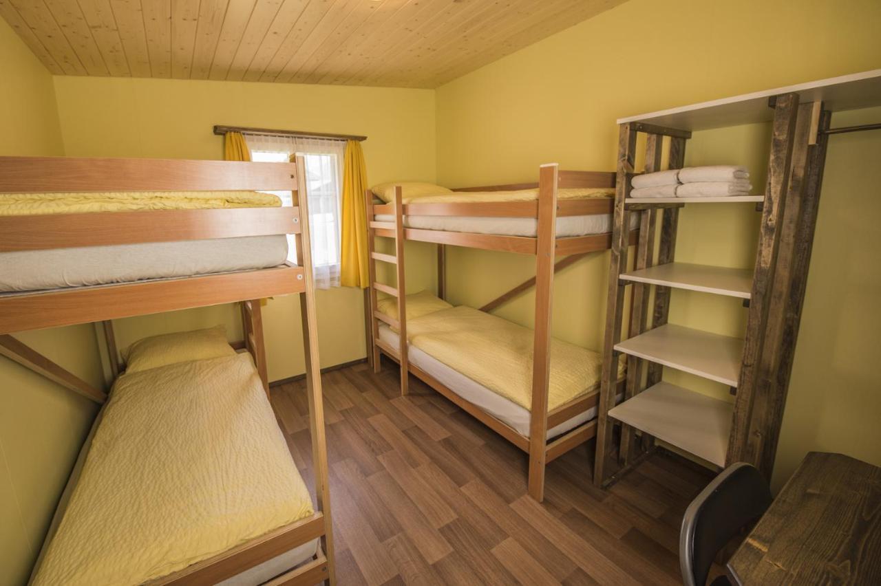 Schutzenbach Backpackers For Adults 18-34 Years Only